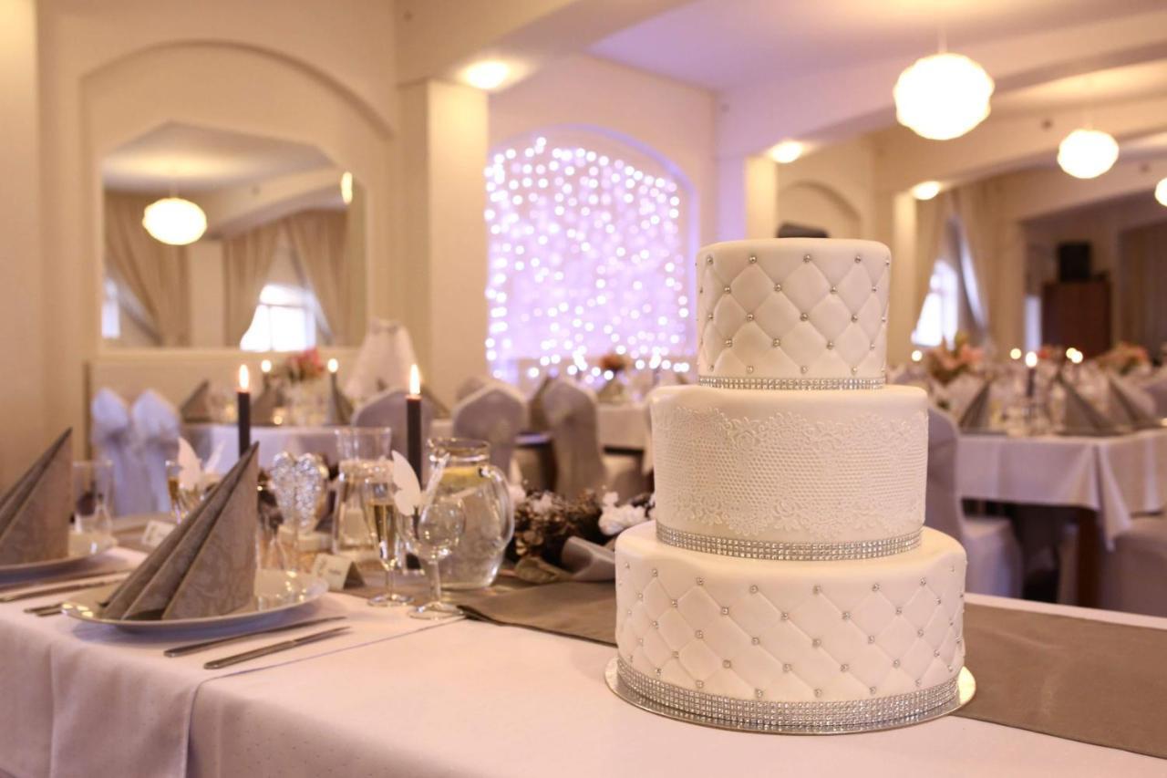 Hotel Allvet Drnovice  Zewnętrze zdjęcie
